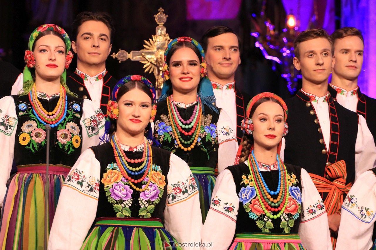 Koncert zespołu Mazowsze w Myszyńcu [28.10.2023] - zdjęcie #67 - eOstroleka.pl