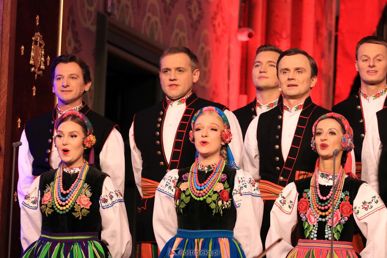 Koncert zespołu Mazowsze w Myszyńcu [28.10.2023] - zdjęcie #59 - eOstroleka.pl