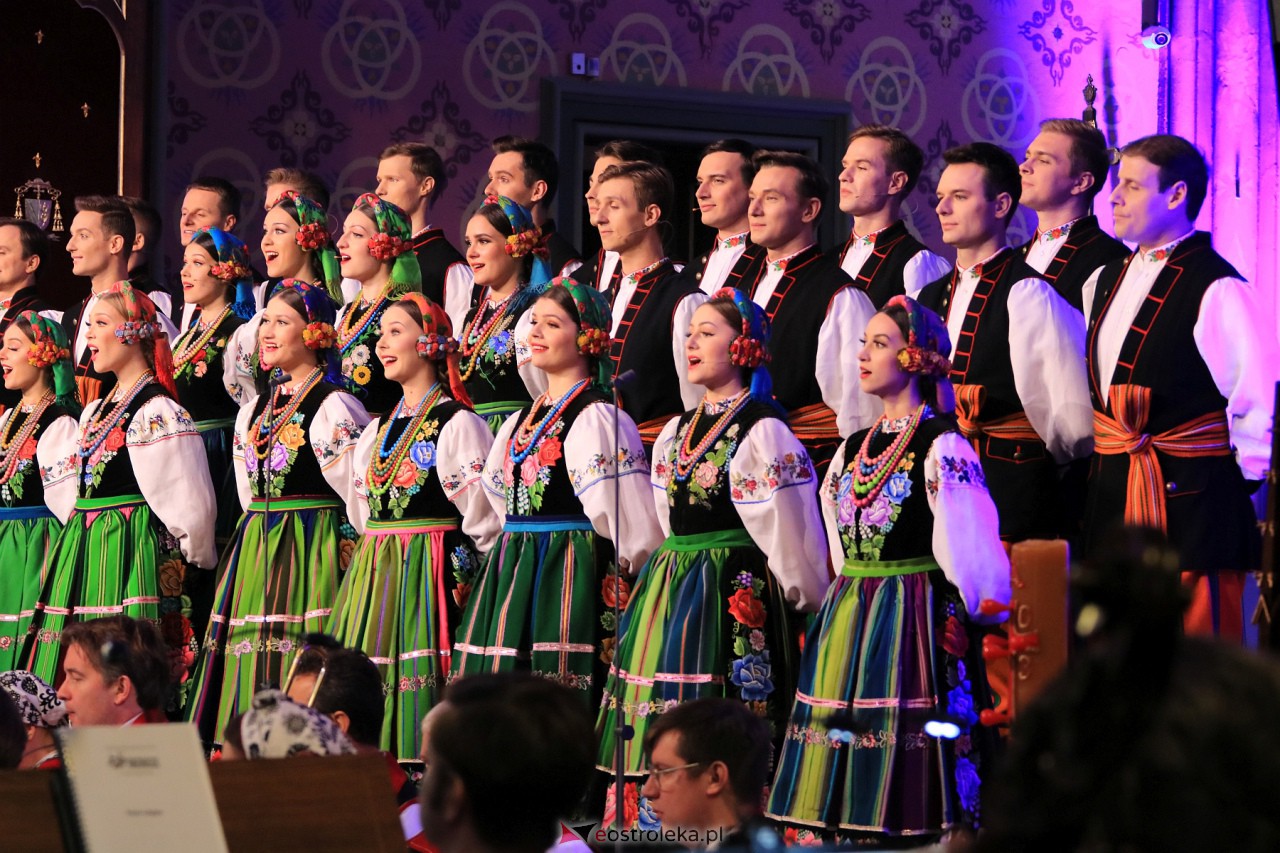 Koncert zespołu Mazowsze w Myszyńcu [28.10.2023] - zdjęcie #50 - eOstroleka.pl