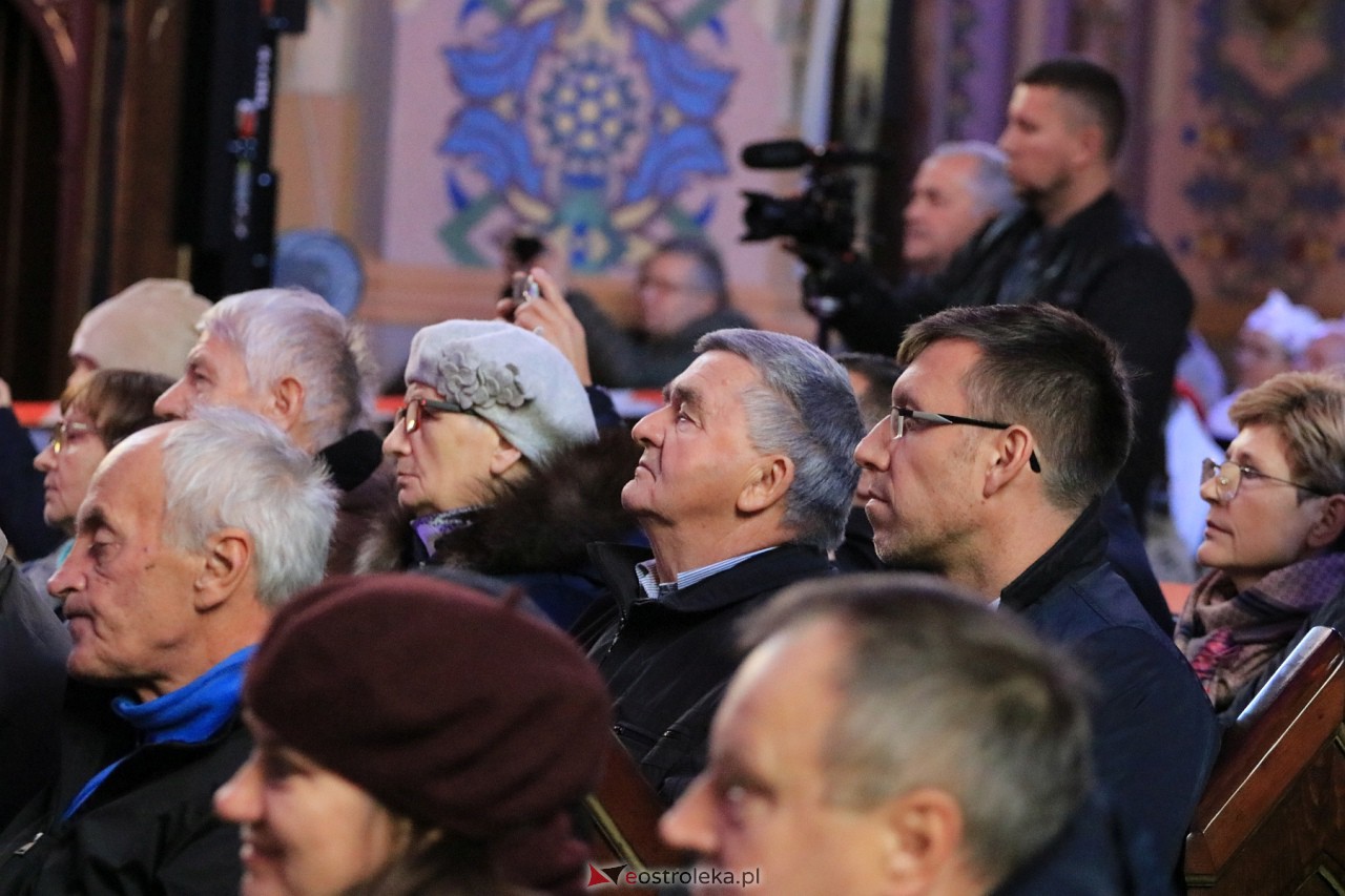 Koncert zespołu Mazowsze w Myszyńcu [28.10.2023] - zdjęcie #39 - eOstroleka.pl