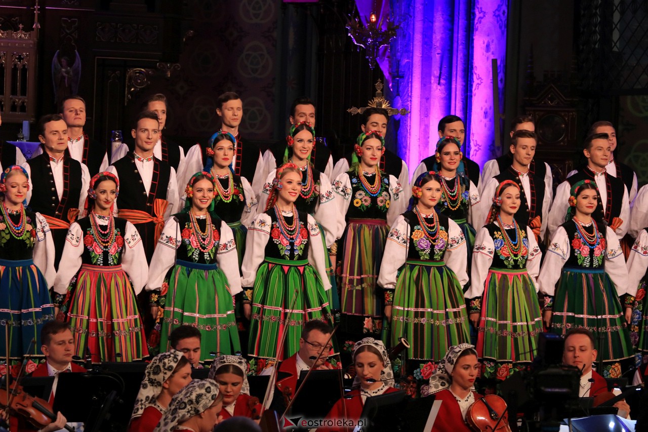 Koncert zespołu Mazowsze w Myszyńcu [28.10.2023] - zdjęcie #31 - eOstroleka.pl