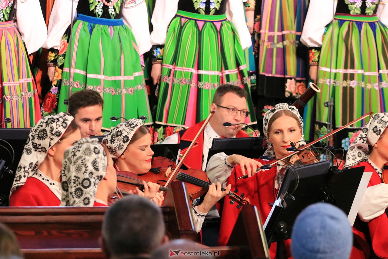 Koncert zespołu Mazowsze w Myszyńcu [28.10.2023] - zdjęcie #27 - eOstroleka.pl