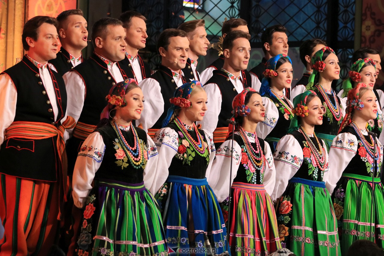 Koncert zespołu Mazowsze w Myszyńcu [28.10.2023] - zdjęcie #15 - eOstroleka.pl