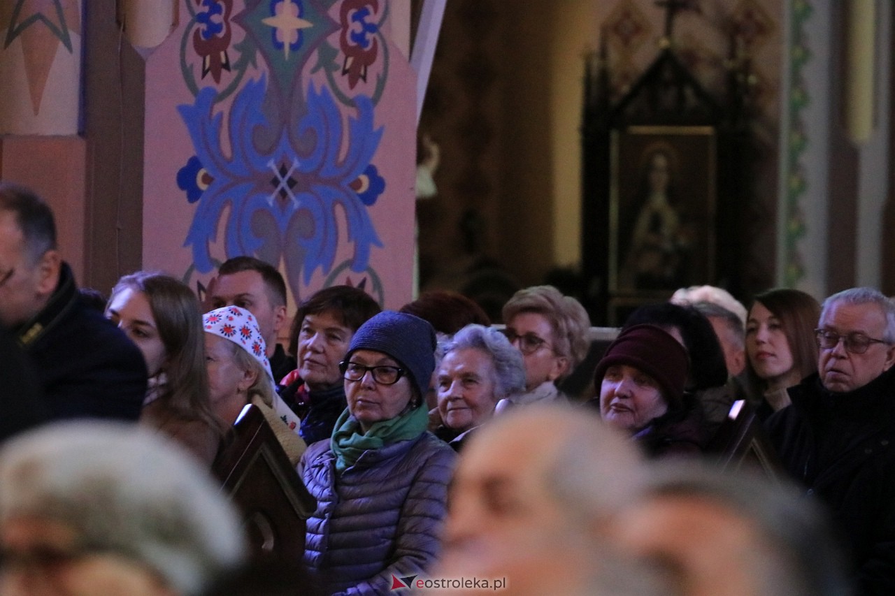 Koncert zespołu Mazowsze w Myszyńcu [28.10.2023] - zdjęcie #11 - eOstroleka.pl