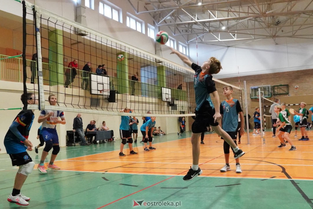 UKS Olimp - Siatkarskie Trójki 2023 [28.10.2023] - zdjęcie #191 - eOstroleka.pl