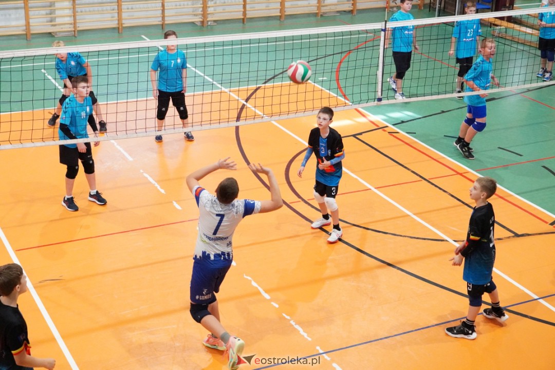 UKS Olimp - Siatkarskie Trójki 2023 [28.10.2023] - zdjęcie #158 - eOstroleka.pl