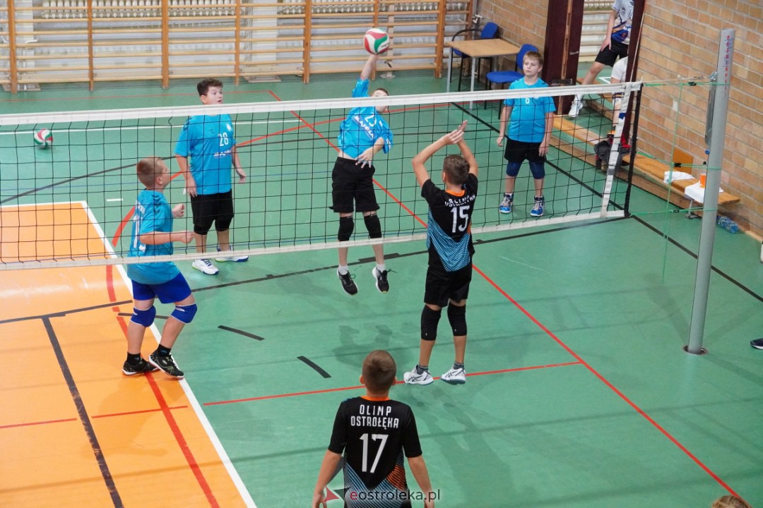 UKS Olimp - Siatkarskie Trójki 2023 [28.10.2023] - zdjęcie #157 - eOstroleka.pl