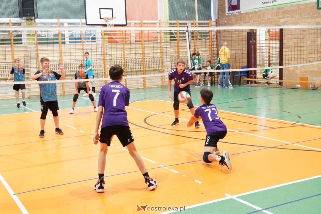 UKS Olimp - Siatkarskie Trójki 2023 [28.10.2023] - zdjęcie #152 - eOstroleka.pl
