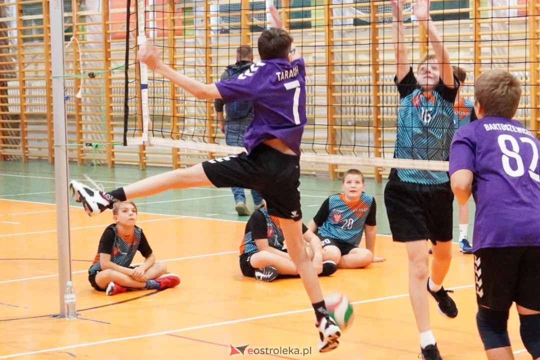 UKS Olimp - Siatkarskie Trójki 2023 [28.10.2023] - zdjęcie #147 - eOstroleka.pl