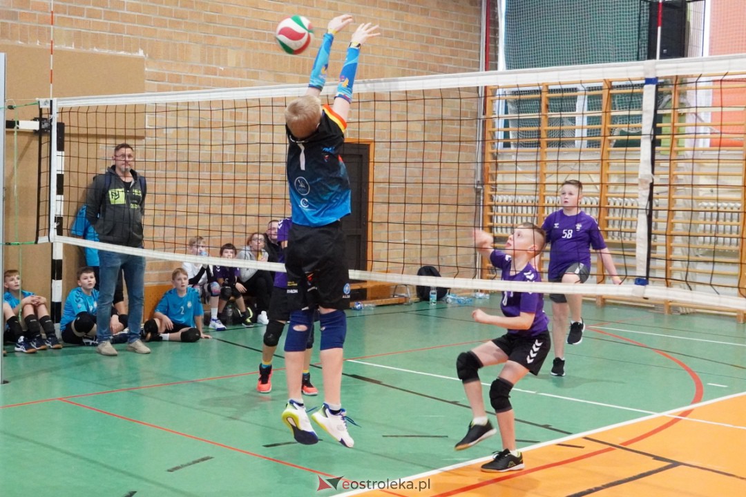 UKS Olimp - Siatkarskie Trójki 2023 [28.10.2023] - zdjęcie #136 - eOstroleka.pl