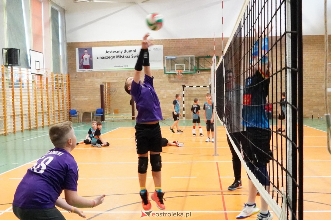 UKS Olimp - Siatkarskie Trójki 2023 [28.10.2023] - zdjęcie #132 - eOstroleka.pl