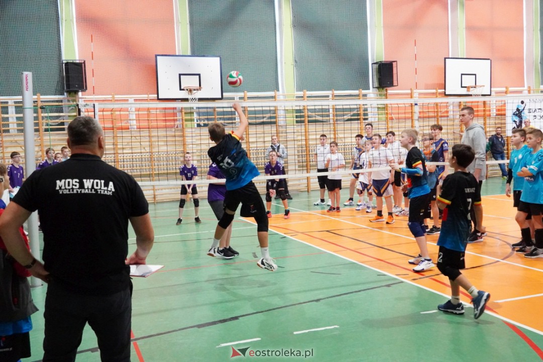 UKS Olimp - Siatkarskie Trójki 2023 [28.10.2023] - zdjęcie #109 - eOstroleka.pl