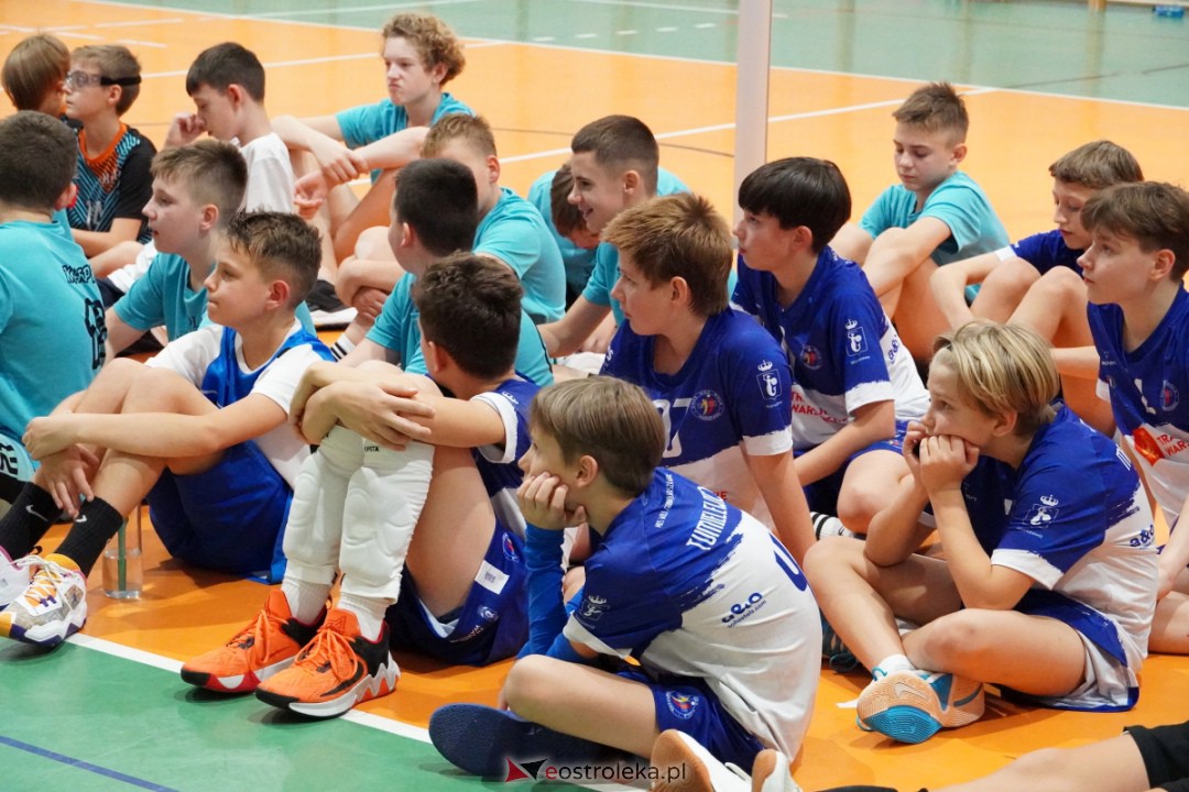 UKS Olimp - Siatkarskie Trójki 2023 [28.10.2023] - zdjęcie #94 - eOstroleka.pl