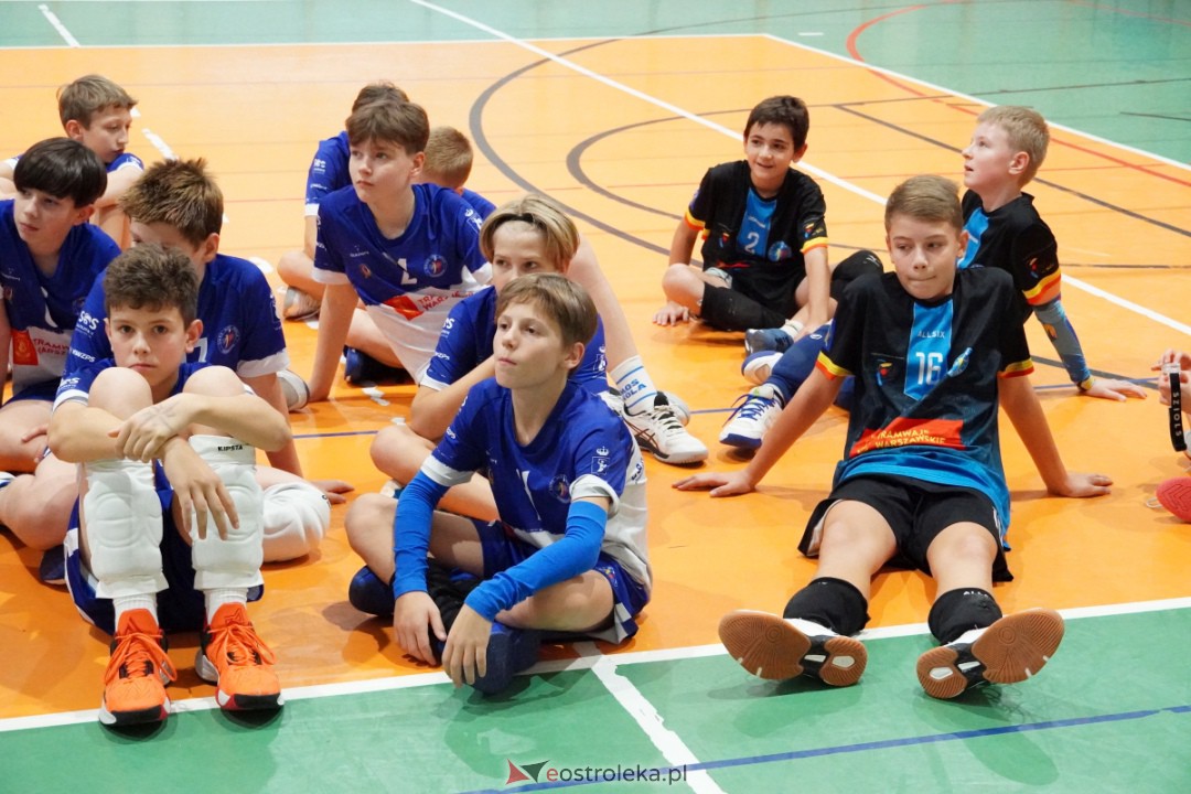 UKS Olimp - Siatkarskie Trójki 2023 [28.10.2023] - zdjęcie #84 - eOstroleka.pl