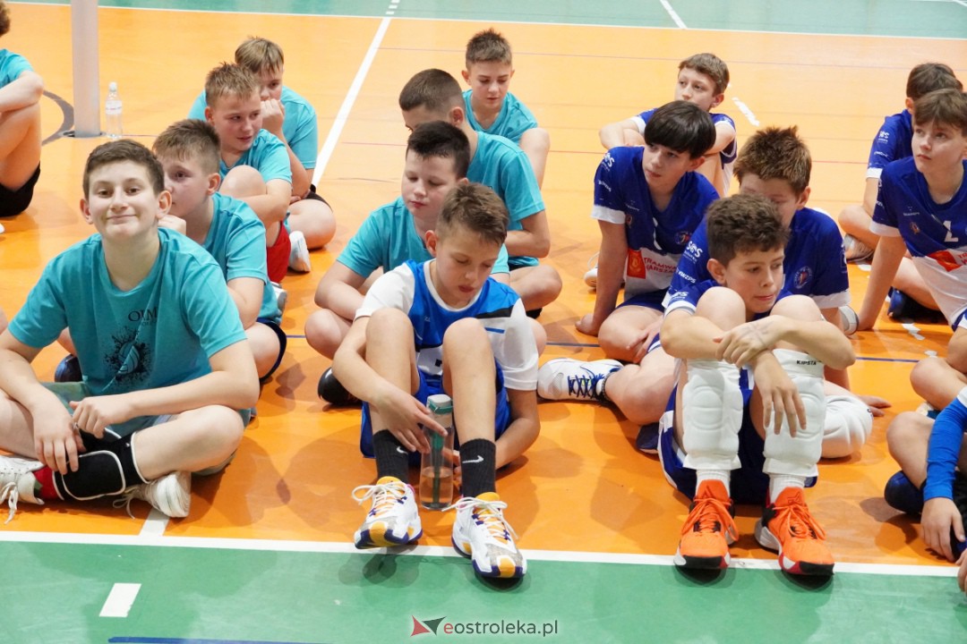 UKS Olimp - Siatkarskie Trójki 2023 [28.10.2023] - zdjęcie #82 - eOstroleka.pl