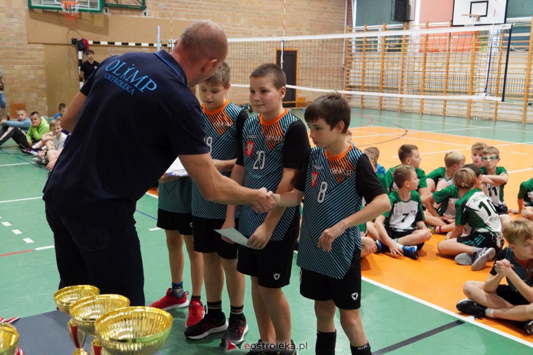 UKS Olimp - Siatkarskie Trójki 2023 [28.10.2023] - zdjęcie #44 - eOstroleka.pl