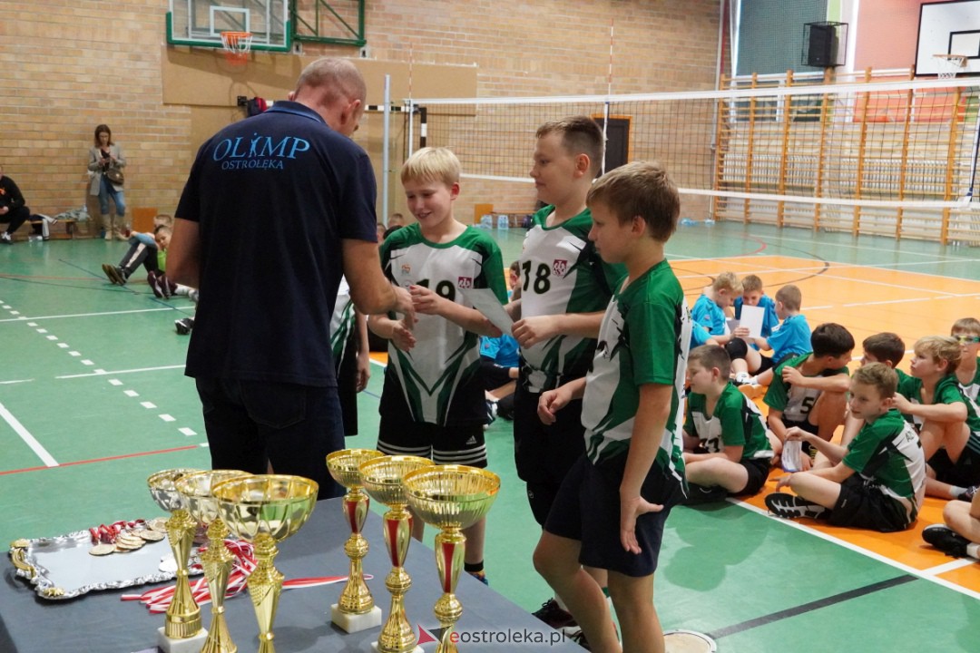 UKS Olimp - Siatkarskie Trójki 2023 [28.10.2023] - zdjęcie #23 - eOstroleka.pl