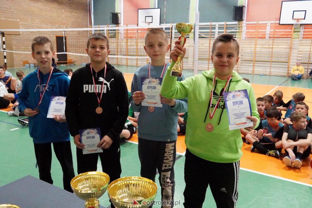 UKS Olimp - Siatkarskie Trójki 2023 [28.10.2023] - zdjęcie #130 - eOstroleka.pl