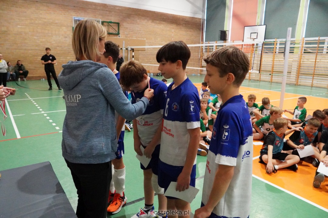UKS Olimp - Siatkarskie Trójki 2023 [28.10.2023] - zdjęcie #53 - eOstroleka.pl