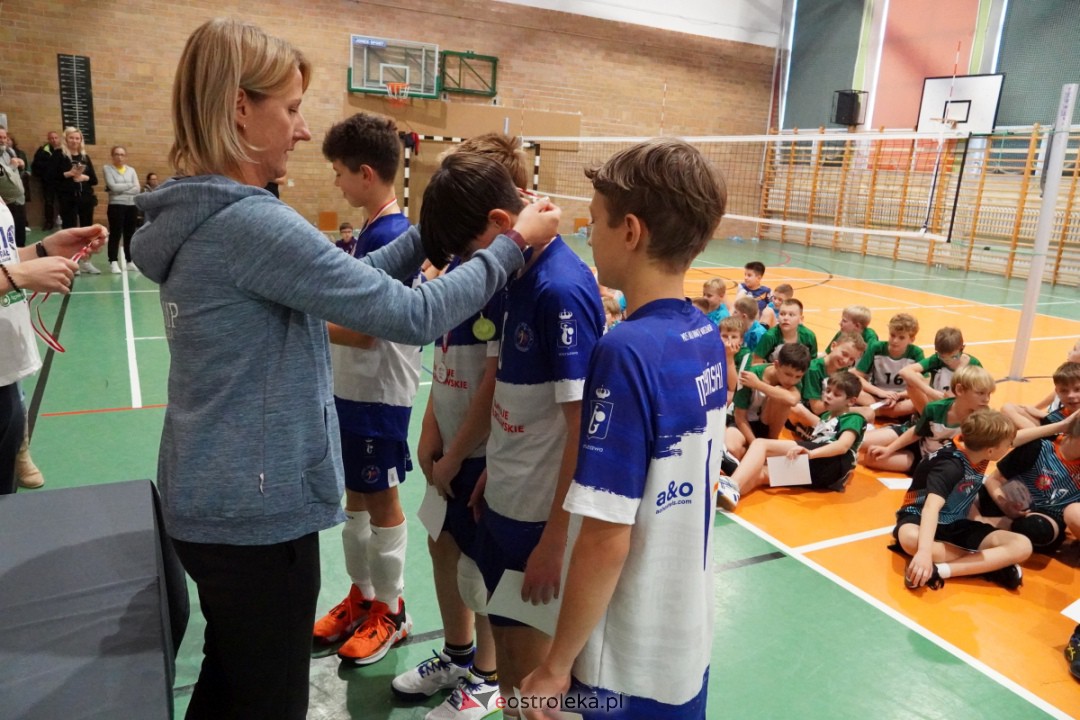 UKS Olimp - Siatkarskie Trójki 2023 [28.10.2023] - zdjęcie #51 - eOstroleka.pl