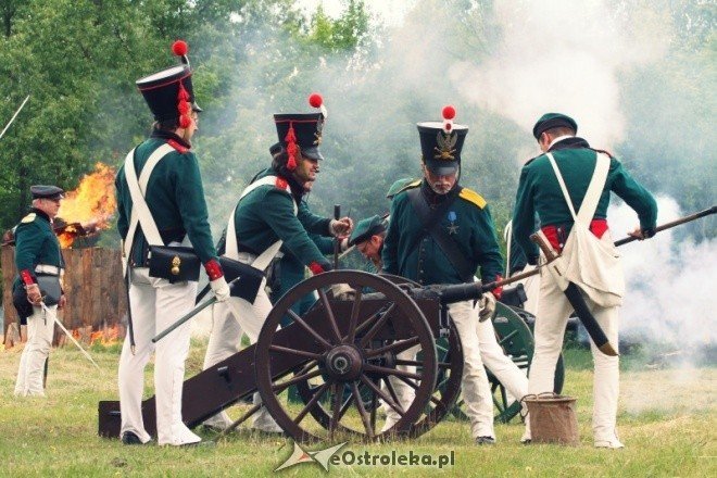 inscenizacja historyczna na błoniach nad Narwią 29.05.2011 - zdjęcie #4 - eOstroleka.pl