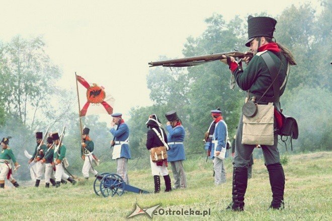 inscenizacja historyczna na błoniach nad Narwią 29.05.2011 - zdjęcie #10 - eOstroleka.pl