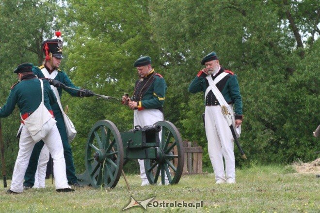 inscenizacja historyczna na błoniach nad Narwią 29.05.2011 - zdjęcie #78 - eOstroleka.pl