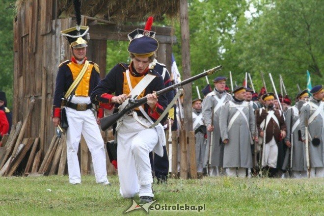 inscenizacja historyczna na błoniach nad Narwią 29.05.2011 - zdjęcie #70 - eOstroleka.pl
