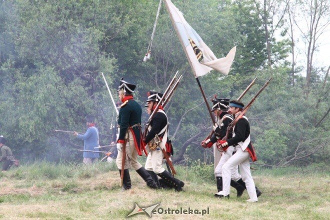 inscenizacja historyczna na błoniach nad Narwią 29.05.2011 - zdjęcie #37 - eOstroleka.pl