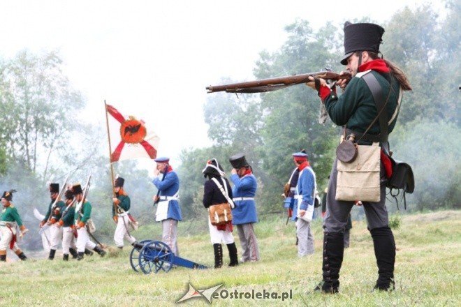inscenizacja historyczna na błoniach nad Narwią 29.05.2011 - zdjęcie #27 - eOstroleka.pl