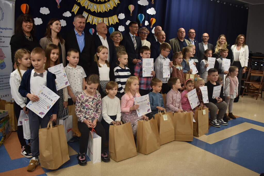 Moje wspomnienia z wakacji - konkurs w Myszyńcu [30.10.2023] - zdjęcie #2 - eOstroleka.pl