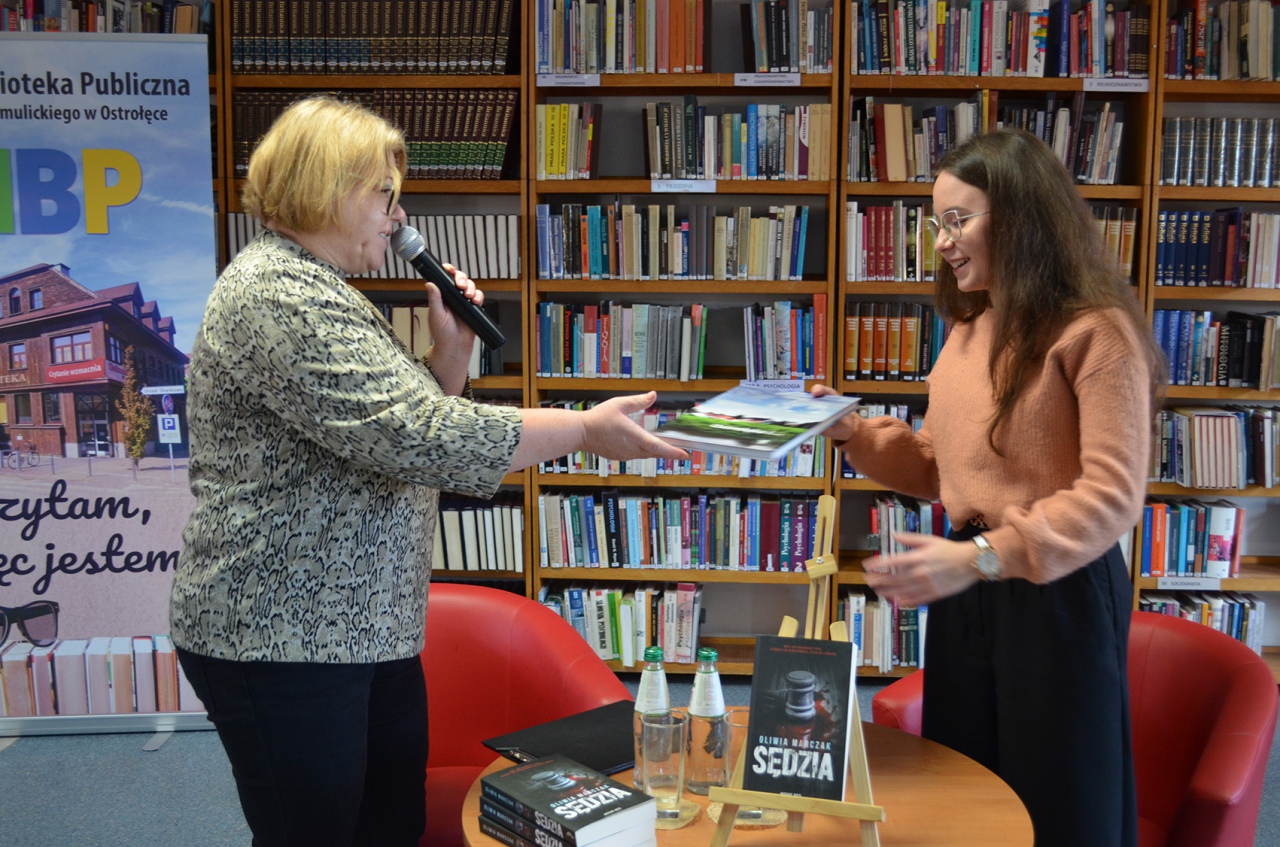 “Sędzia” Oliwii Marczak spotkała się z uczniami ostrołęckich szkół średnich - zdjęcie #4 - eOstroleka.pl