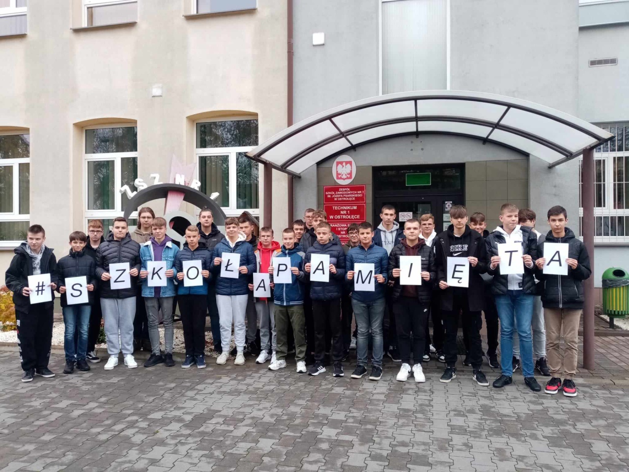 Społeczność ZSZ 1 pamięta - zdjęcie #3 - eOstroleka.pl