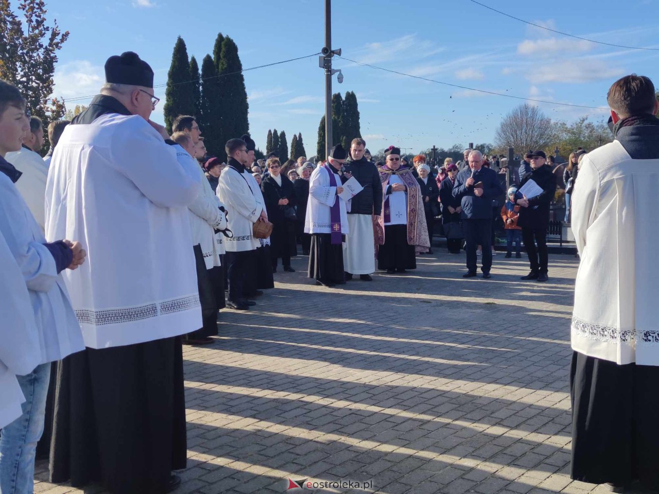 Wszystkich Świętych 2023: Uroczystości w Ostrołęce i Kadzidle [1.11.2023] - zdjęcie #30 - eOstroleka.pl