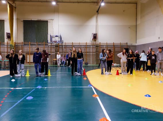 Otrzęsiny klas pierwszych w III LO - zdjęcie #2 - eOstroleka.pl