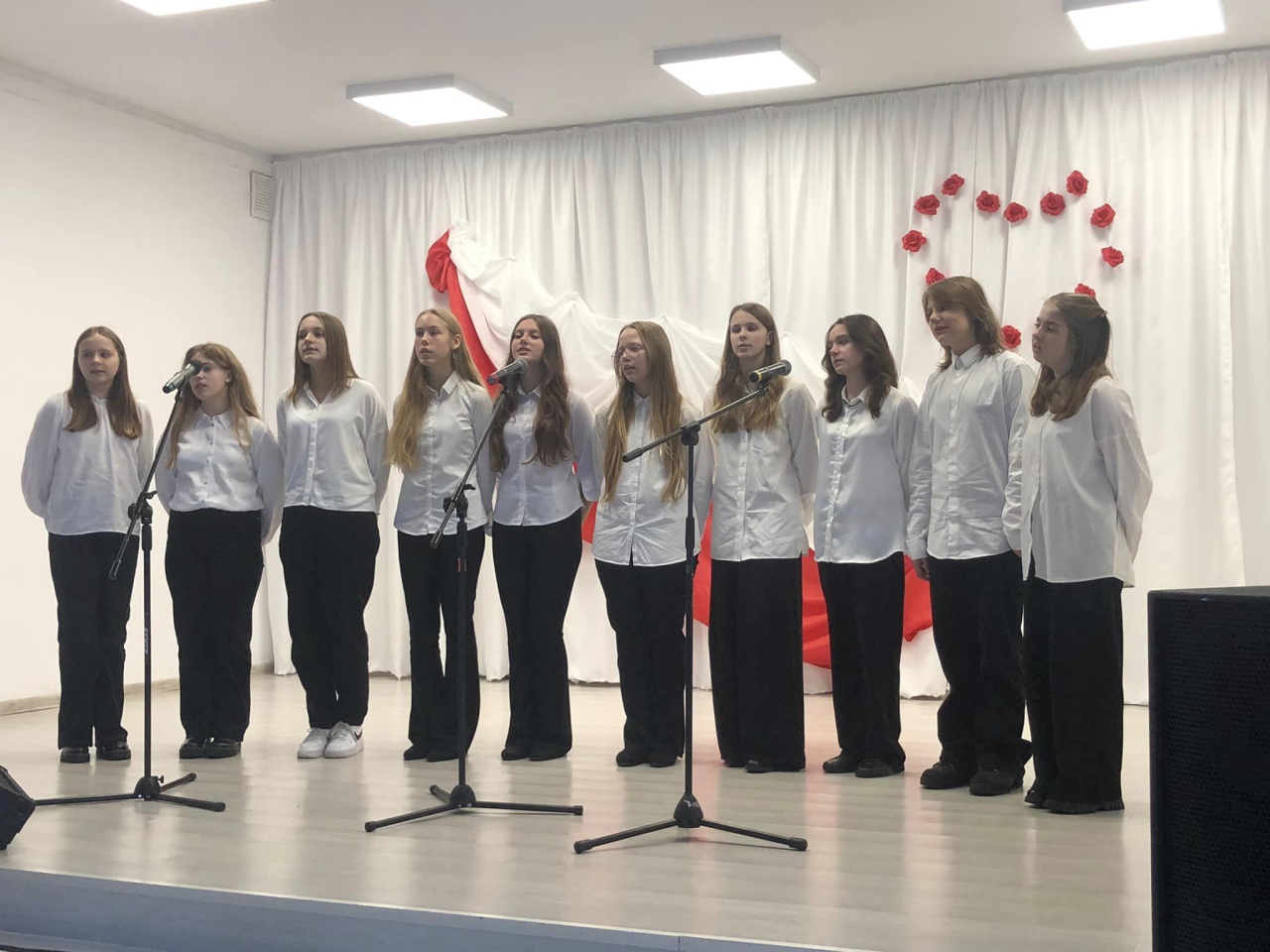 XV Przegląd Pieśni Patriotycznej i Wojskowej - zdjęcie #30 - eOstroleka.pl