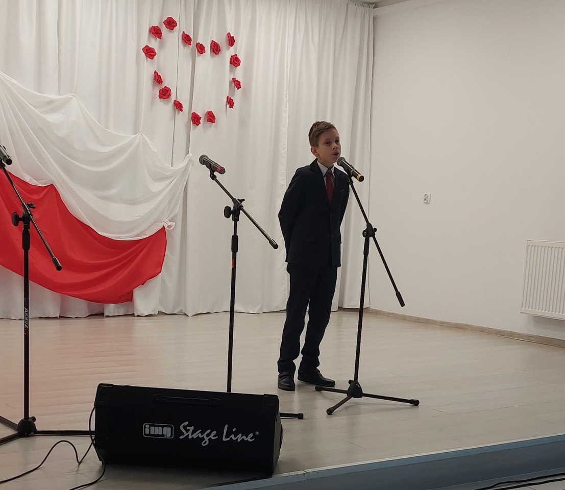 XV Przegląd Pieśni Patriotycznej i Wojskowej - zdjęcie #6 - eOstroleka.pl