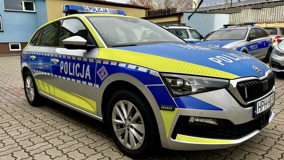Nowy radiowóz wyszkowskiej policji [03.11.2023] - zdjęcie #8 - eOstroleka.pl