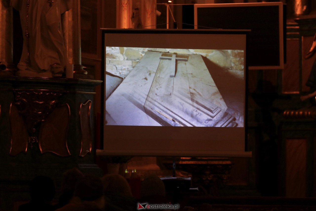 Konferencja o podziemiach Klasztoru [3.11.2023] - zdjęcie #9 - eOstroleka.pl