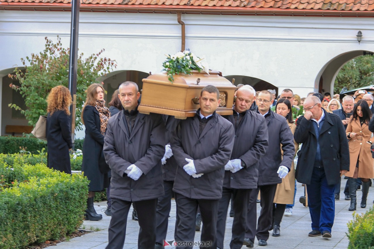 Pogrzeb Cezarego Olszewskiego, zwycięzcy Tańca z Gwiazdami [4.11.2023] - zdjęcie #15 - eOstroleka.pl