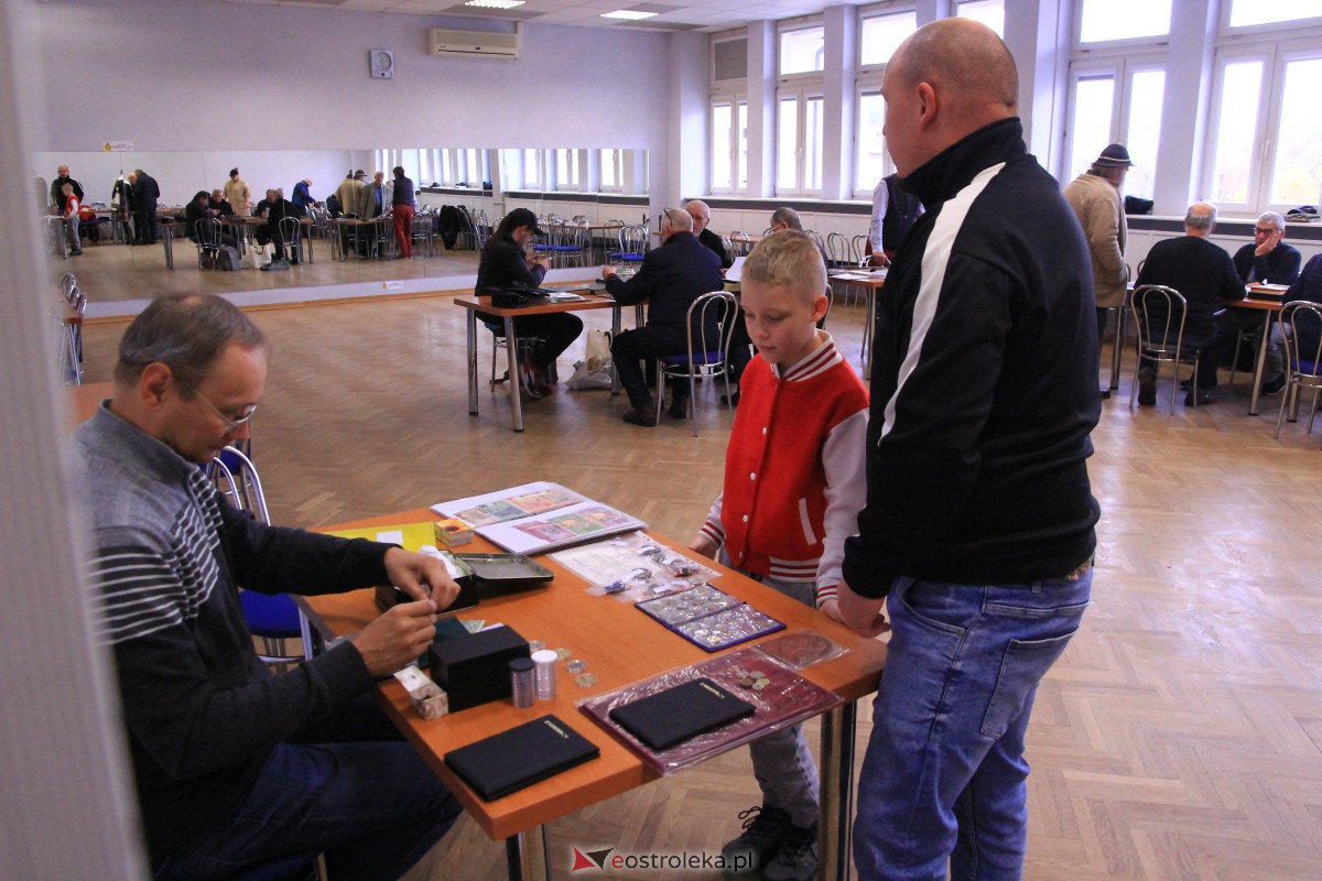 Giełda kolekcjonerska w Ostrołęce: prawdziwa kopalnia skarbów [05.11.2023] - zdjęcie #32 - eOstroleka.pl