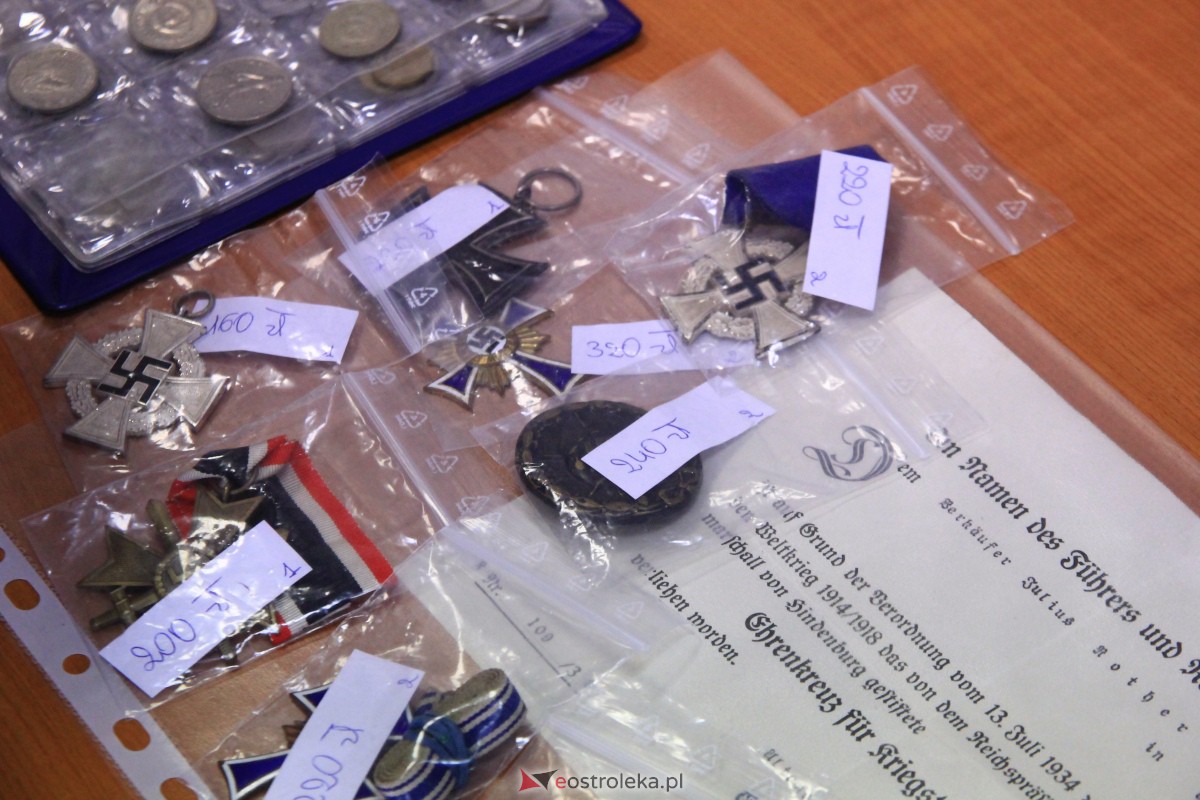 Giełda kolekcjonerska w Ostrołęce: prawdziwa kopalnia skarbów [05.11.2023] - zdjęcie #27 - eOstroleka.pl