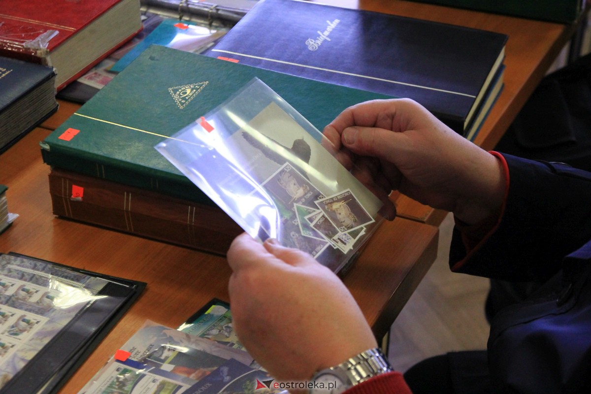 Giełda kolekcjonerska w Ostrołęce: prawdziwa kopalnia skarbów [05.11.2023] - zdjęcie #24 - eOstroleka.pl