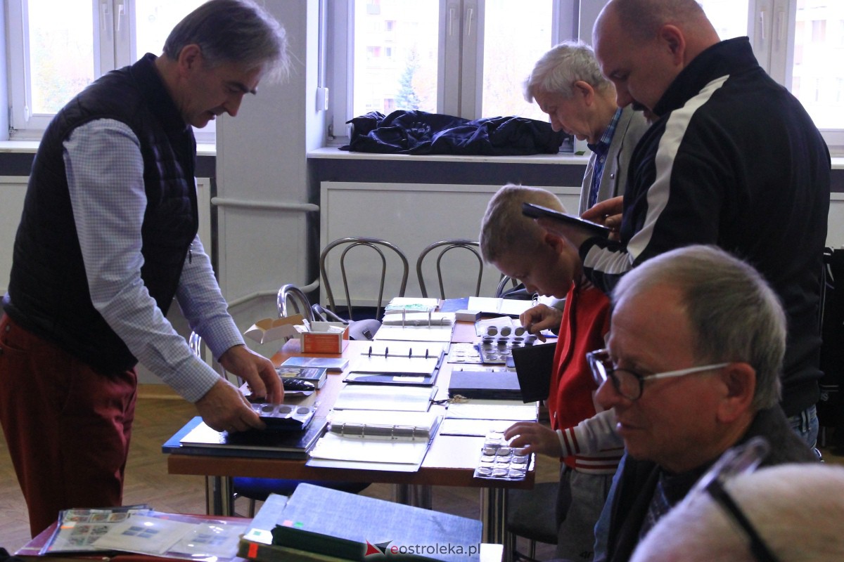 Giełda kolekcjonerska w Ostrołęce: prawdziwa kopalnia skarbów [05.11.2023] - zdjęcie #21 - eOstroleka.pl