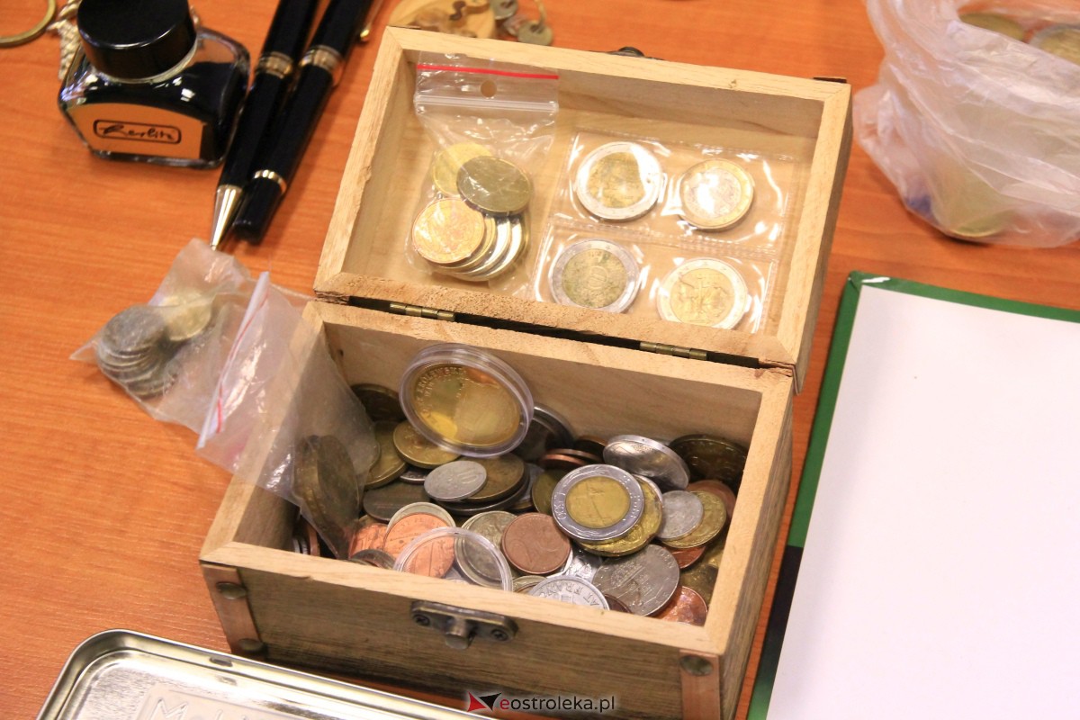 Giełda kolekcjonerska w Ostrołęce: prawdziwa kopalnia skarbów [05.11.2023] - zdjęcie #2 - eOstroleka.pl