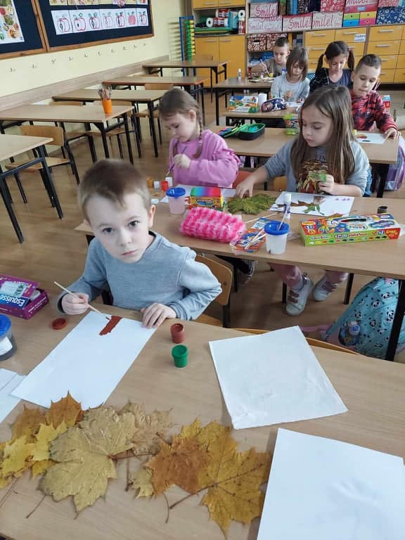 Czytająco zakręceni w Szkole Podstawowej nr 2 w Ostrołęce - zdjęcie #26 - eOstroleka.pl