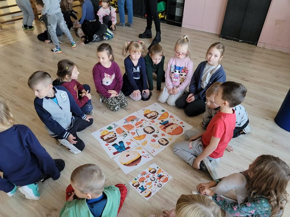 Czytająco zakręceni w Szkole Podstawowej nr 2 w Ostrołęce - zdjęcie #6 - eOstroleka.pl