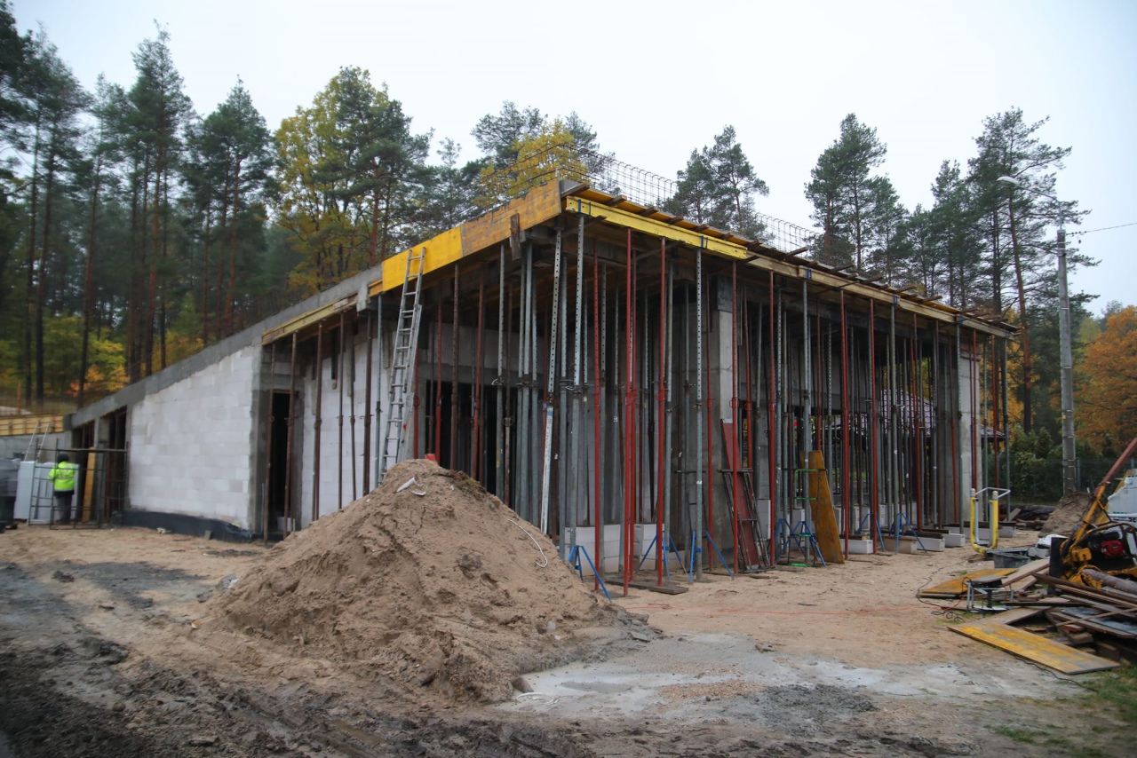 Trwa budowa budynku świetlicy wiejskiej w Teodorowie - zdjęcie #7 - eOstroleka.pl