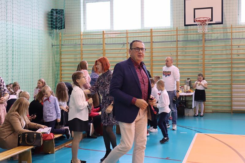 Kadzidlańskie „pierwszaki” już po pasowaniu [08.11.2023] - zdjęcie #46 - eOstroleka.pl