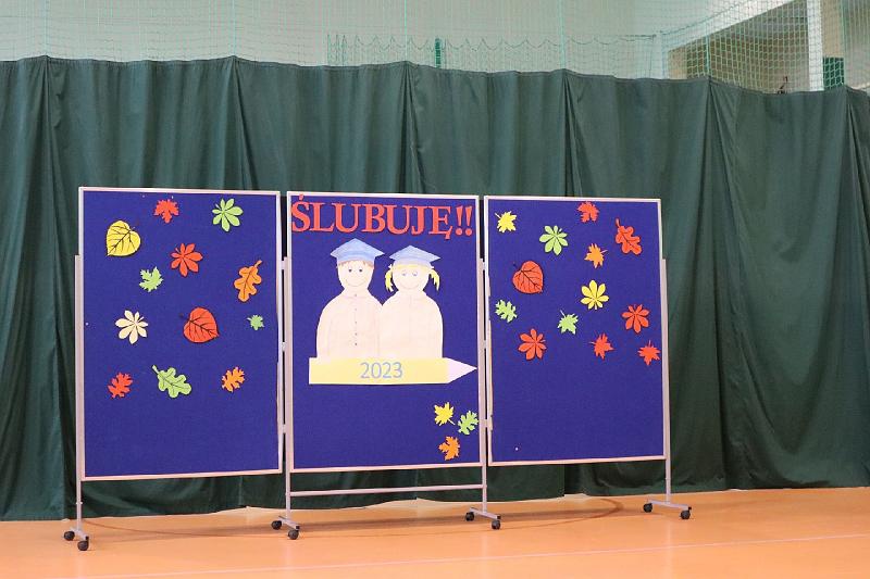 Kadzidlańskie „pierwszaki” już po pasowaniu [08.11.2023] - zdjęcie #3 - eOstroleka.pl